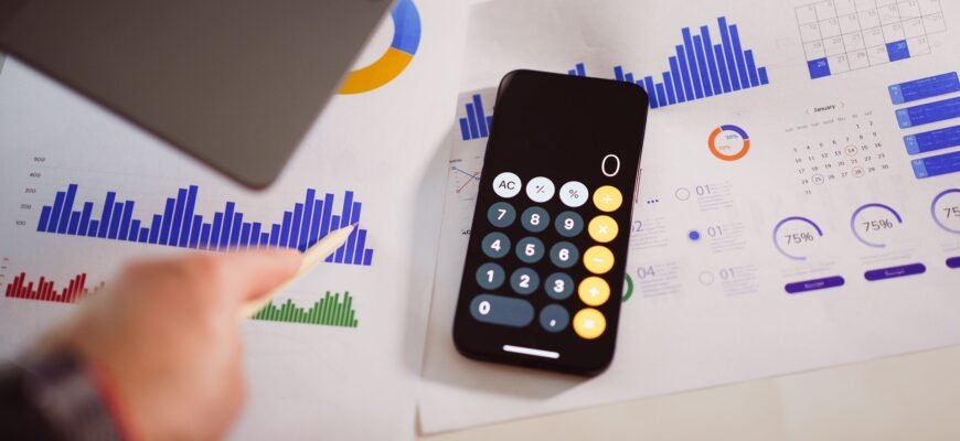 Финансовый анализ: документы, расчёты и смартфон-калькулятор